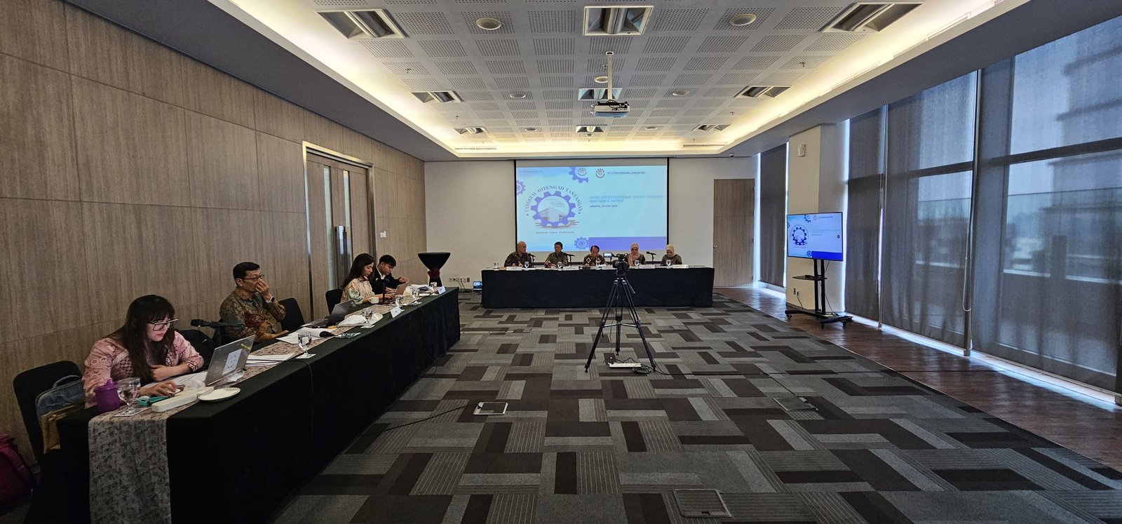 Corporate event logistics and setup