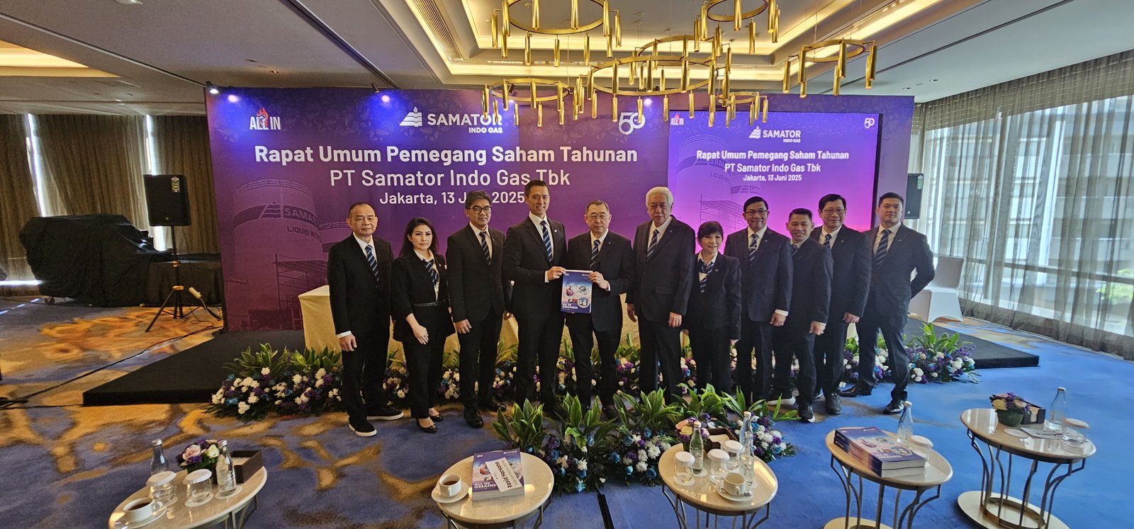 Investor relations and stakeholder communication