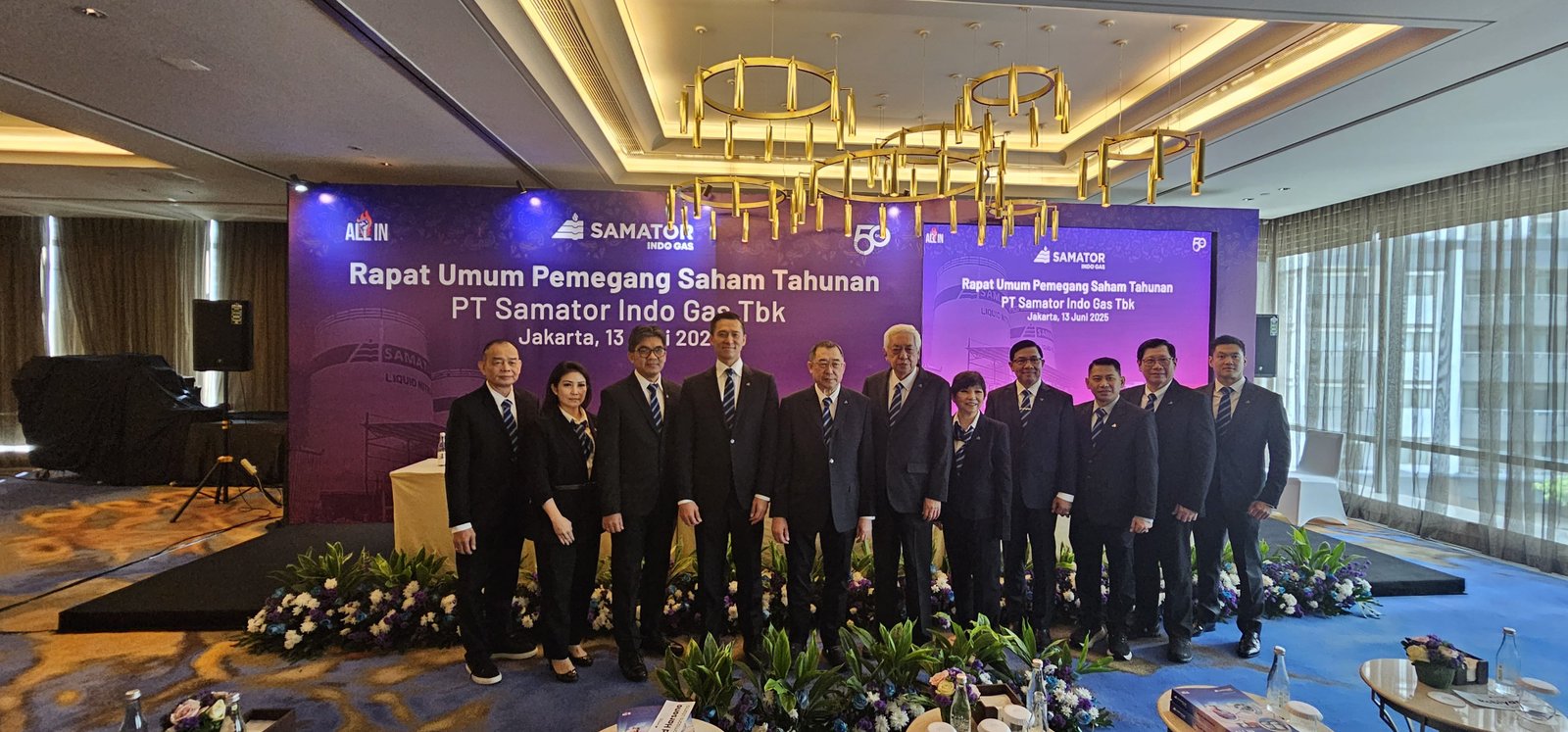 Corporate governance meeting with board members